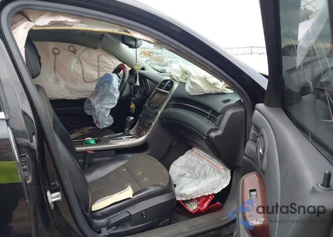 2013 Chevrolet Malibu 1Lt z USA, uszkodzony, nr VIN 1G11C5SA8DU111028